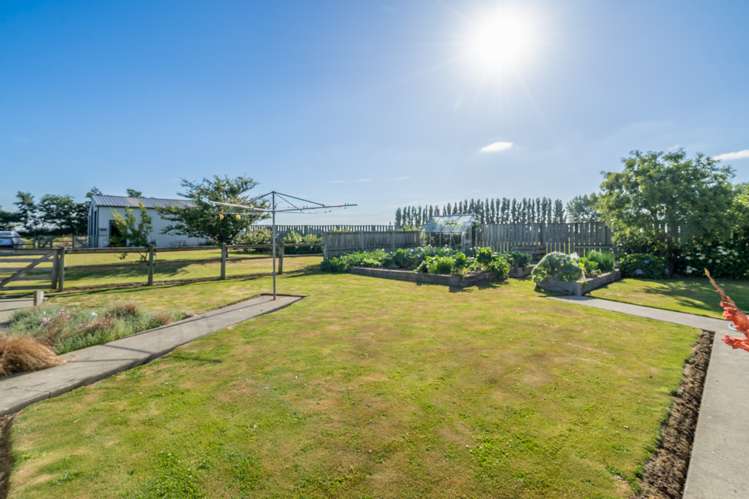 549 Norman Road Winton_17