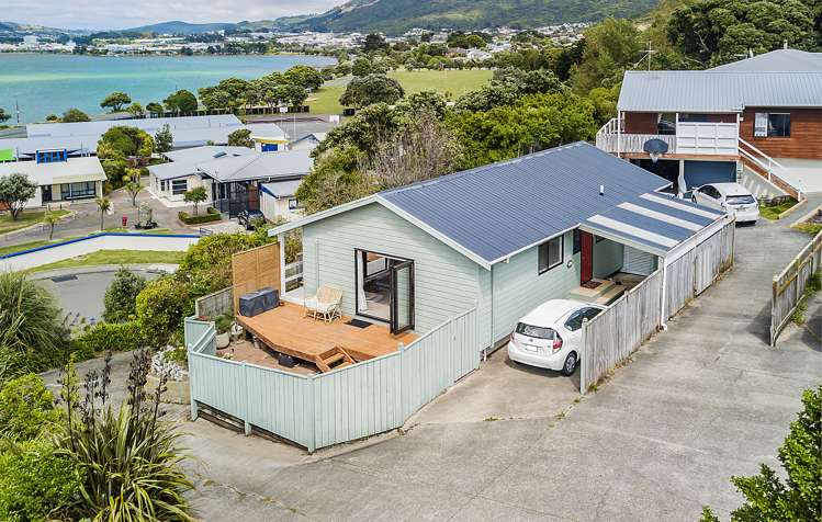 12a Kahutea Terrace Titahi Bay_19