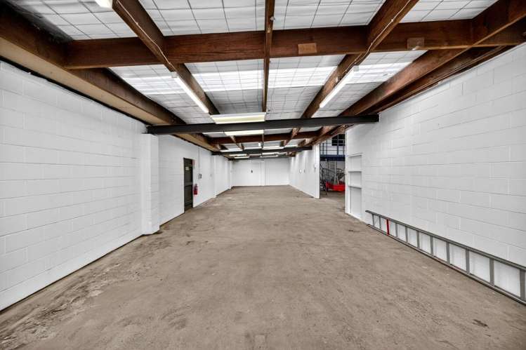 50 Parkway Drive Albany_8