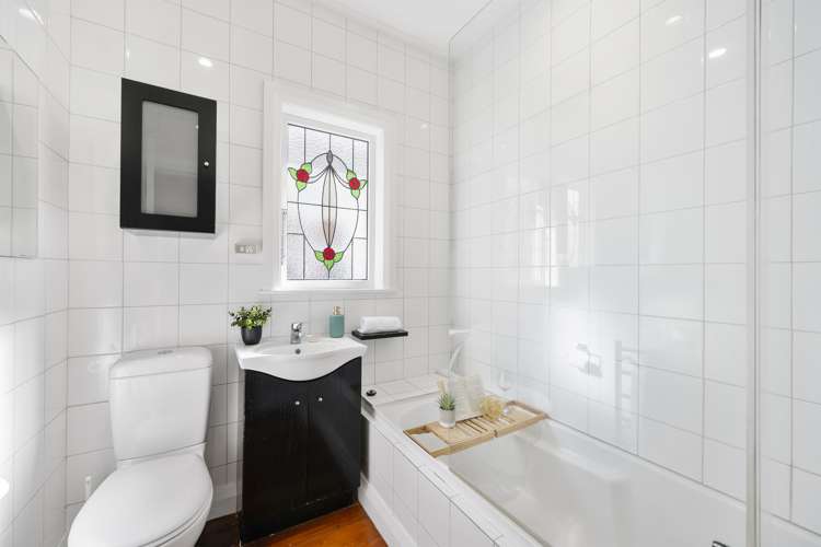 3 Dee Street Island Bay_11