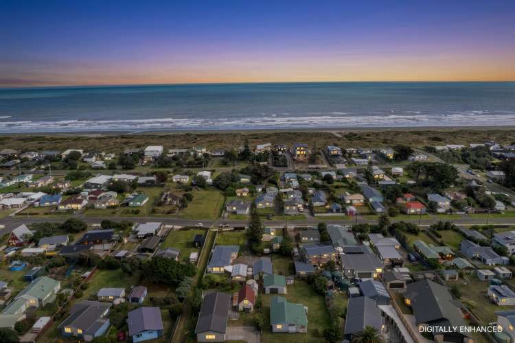 50 Park Avenue Waitarere Levin_28