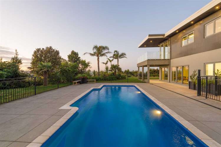 201 Whangaparaoa Road Red Beach_13