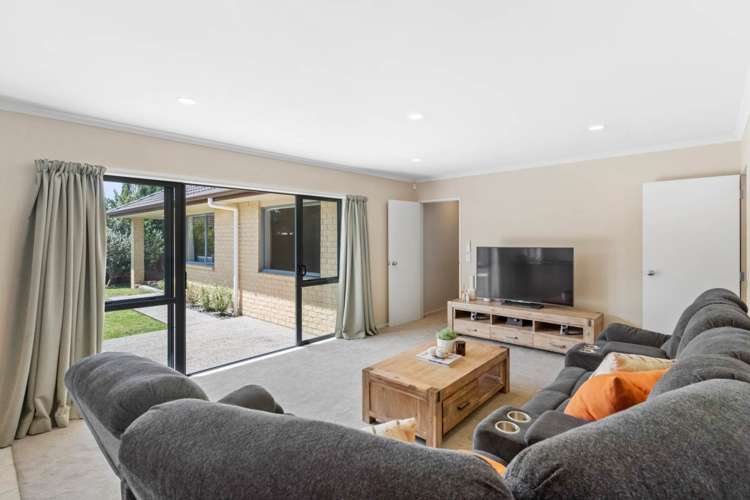 11 Franshell Crescent East Tamaki_12