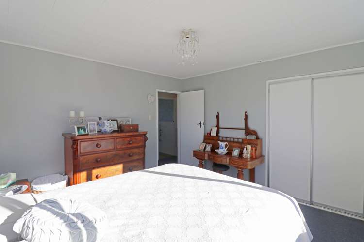 35 Elm Crescent Gladstone_14