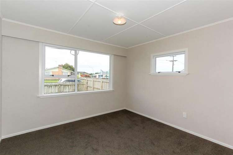 153 Ngamotu Road Spotswood_9