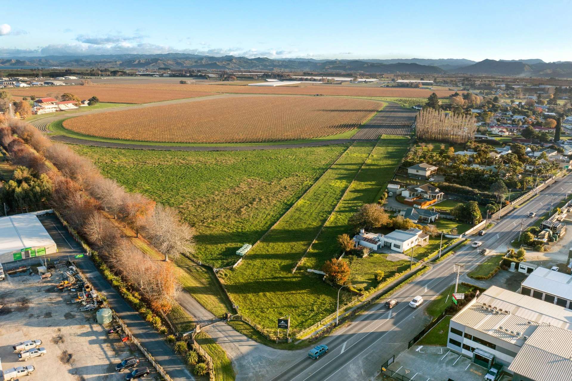 76 Main Road Makaraka_0