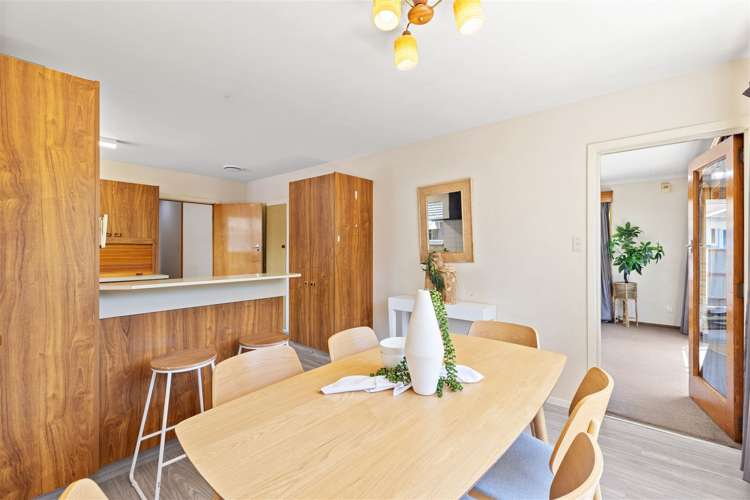 8 Davidson Crescent Hornby_15