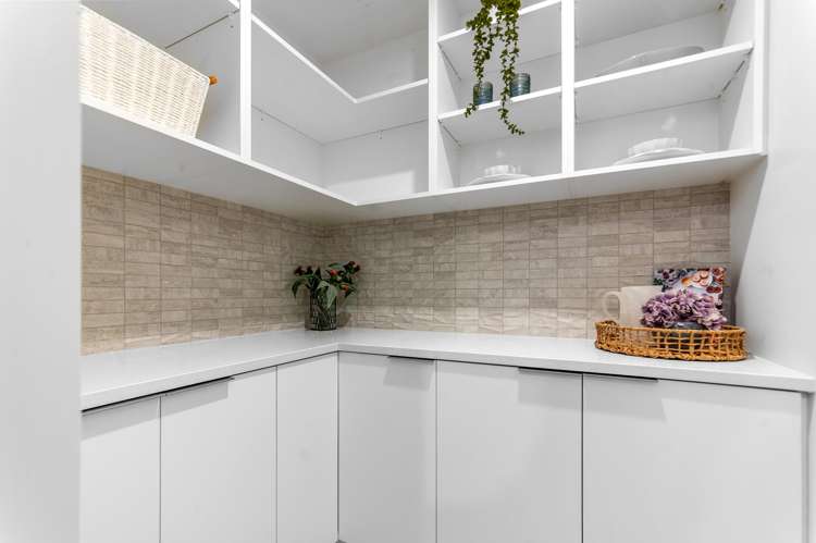 36 Stackwood Avenue_5
