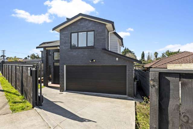 Spacious Family Home in Prime Location!