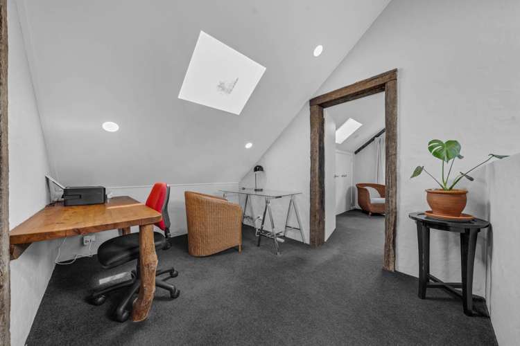 291 Hill Road The Gardens_17