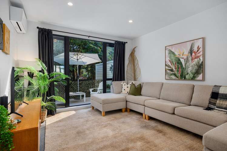 19/17 Lyon Avenue_2