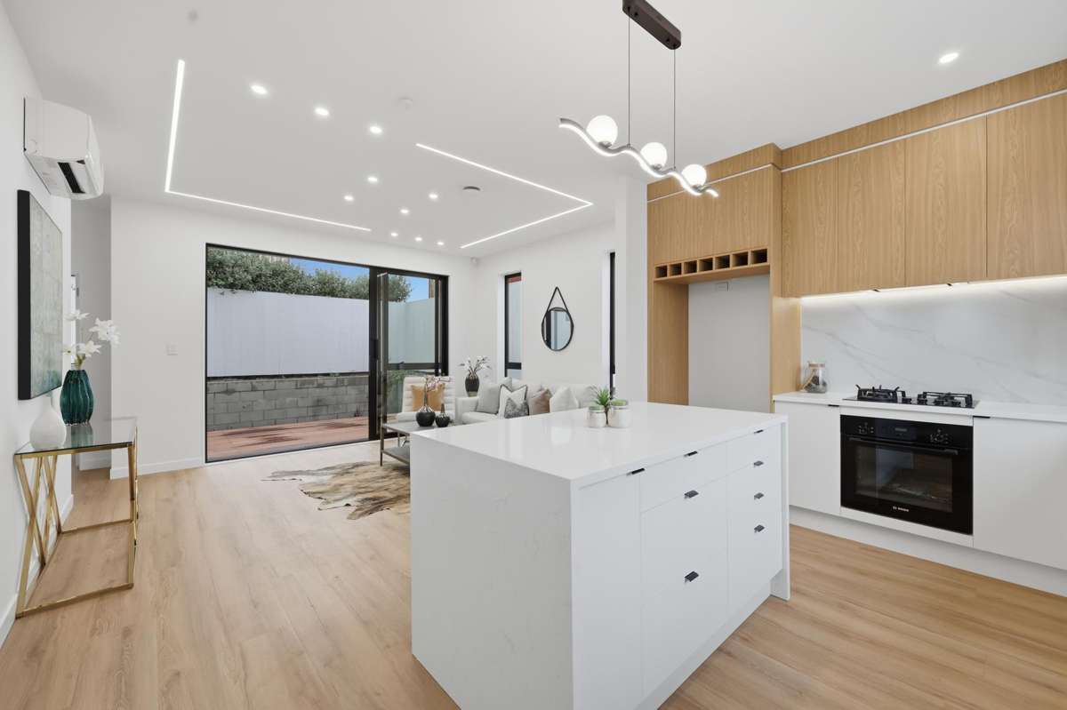 312 Sandringham Road_2