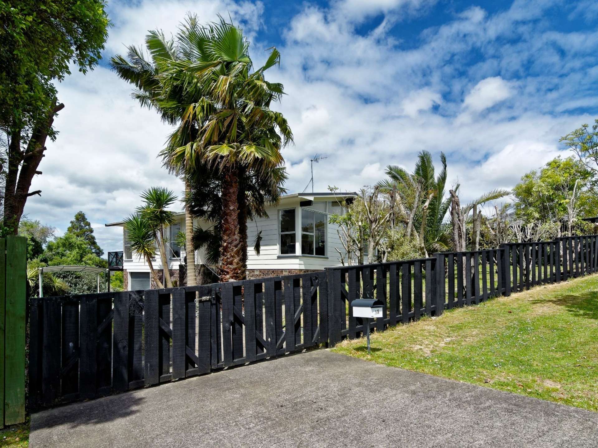 15 Bellringer Road Massey_0