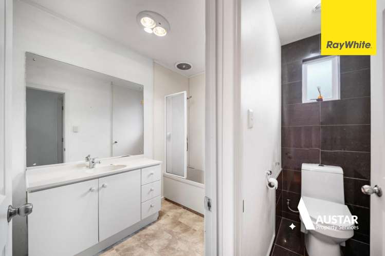  A/44 Glengarry Road Glen Eden_9