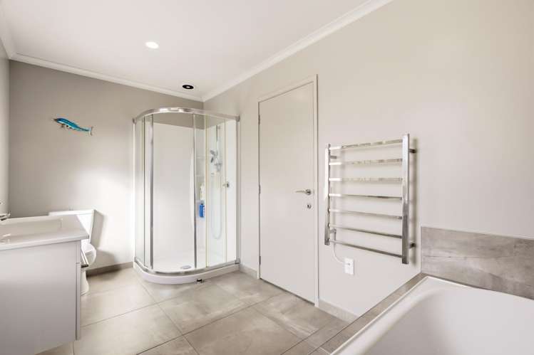 2 Brompton Close Richmond Heights_13