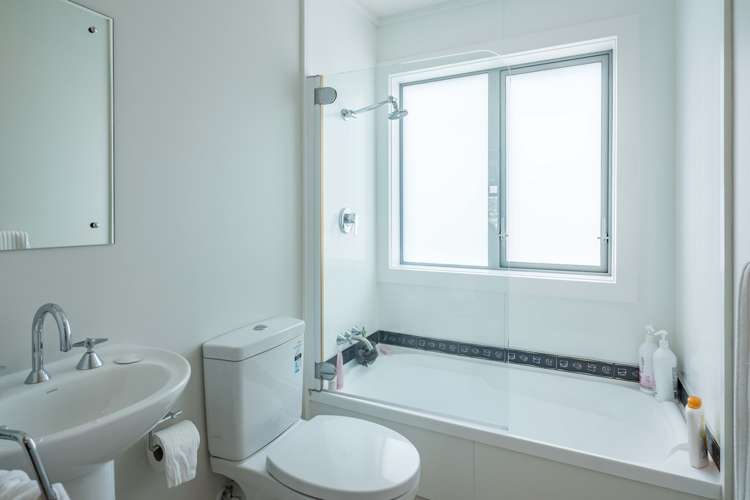 145 Akaroa Drive Maupuia_9