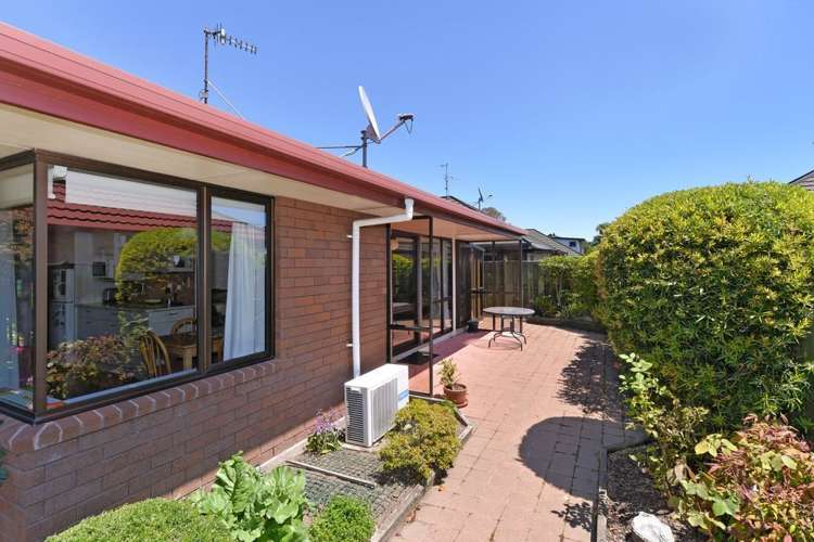 15 De Cesare Way The Wood_7