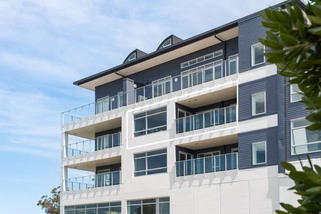 303/4 Reads Quay Gisborne_3