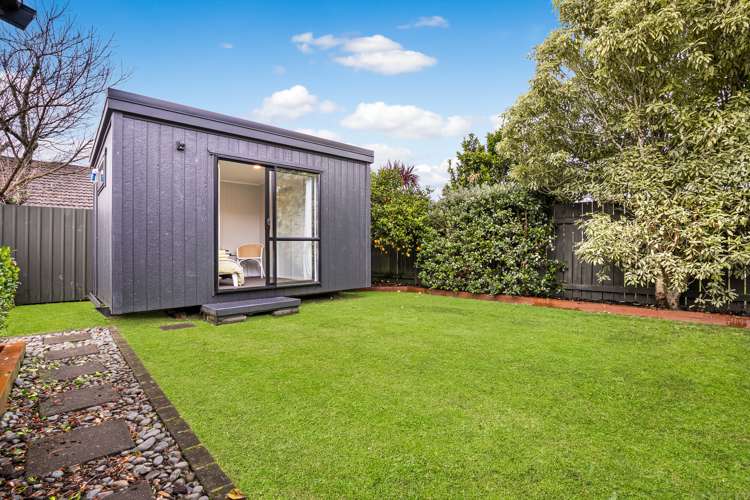 5b Corolu Place Conifer Grove_16