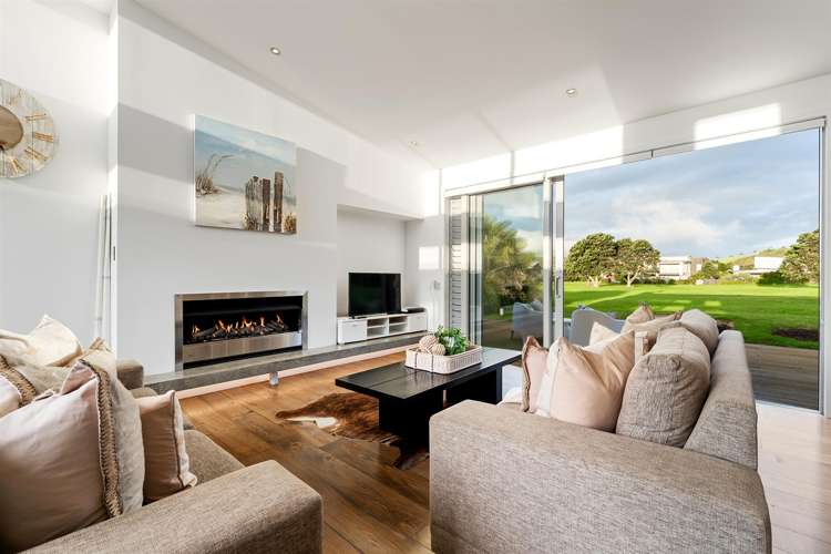 39 Paraoa Crescent Omaha_9