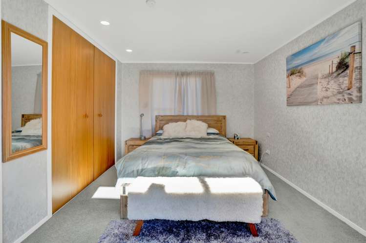 37 Kowhai Street Inglewood_13