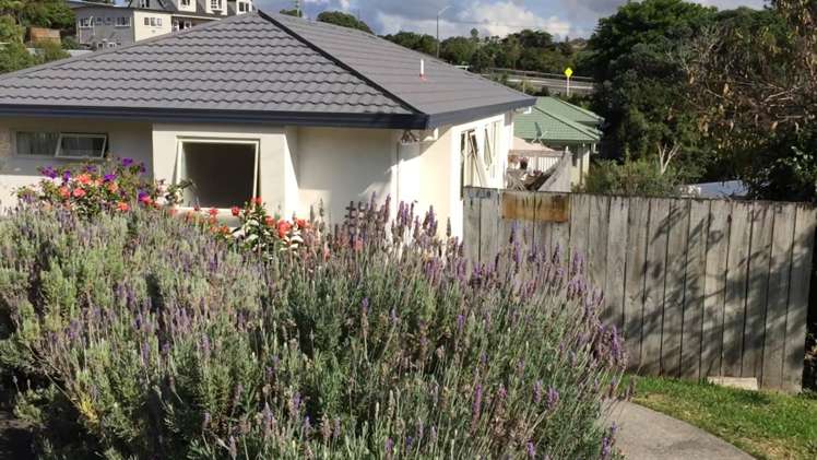 1/18 Ocean View Road Hatfields Beach_15