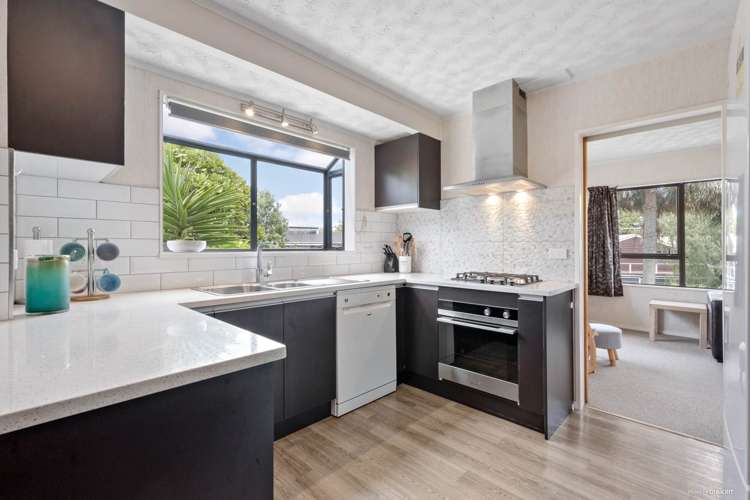 15 Hoylake Place Wattle Downs_2