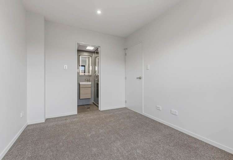24 Vista Estate Boulevard Flat Bush_8