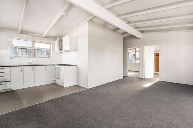 297 Massey Road Mangere East_4