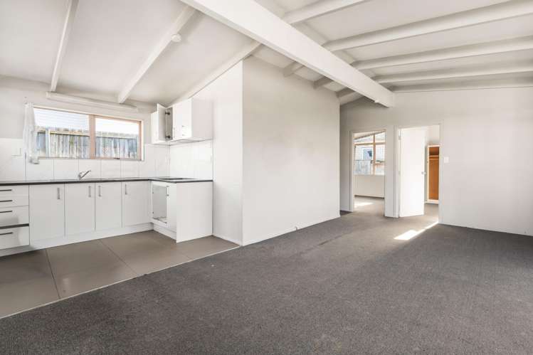 297 Massey Road_4
