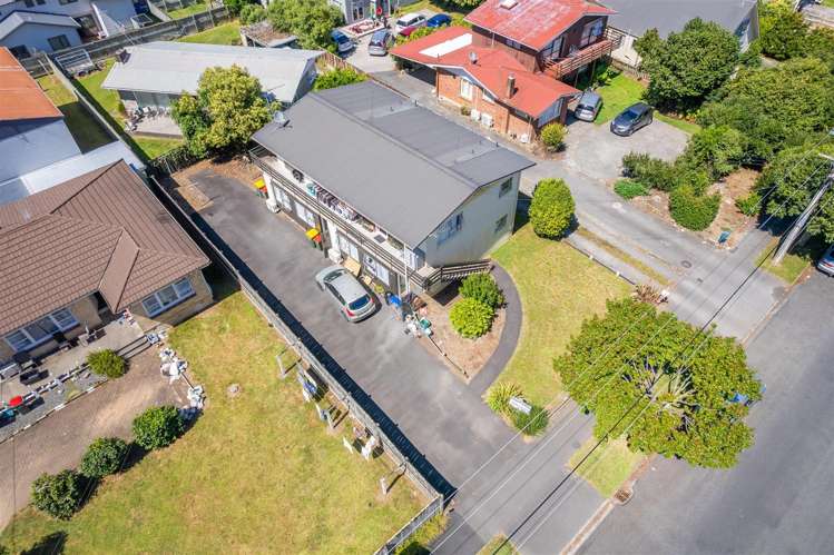 226 Old Farm Road Hamilton East_21