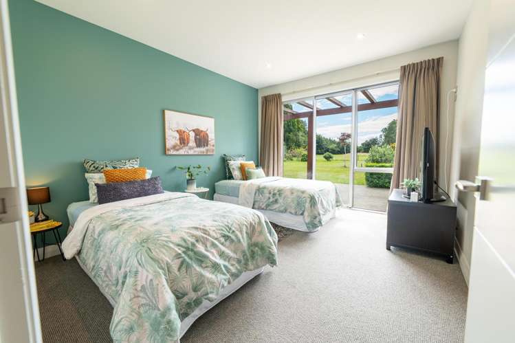 120 Myross Road Myross Bush_25