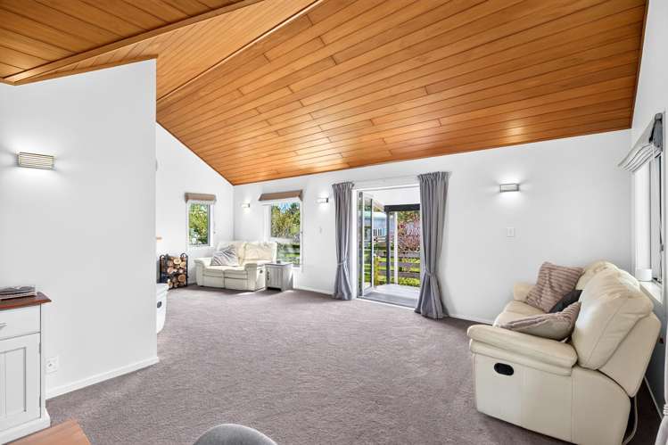 806 Waitakere Road Kumeu_11
