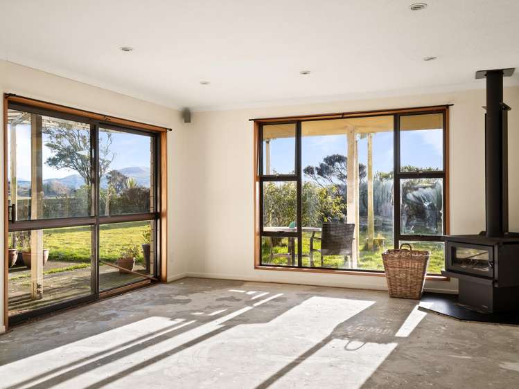 22 Halkirk Street Karitane_11