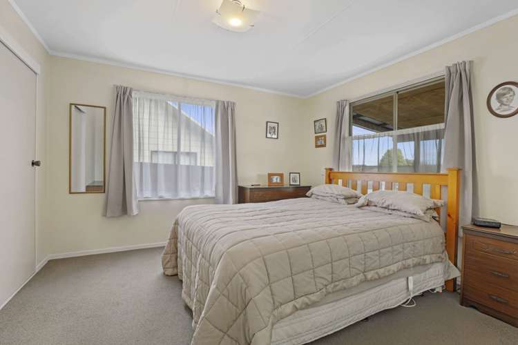 2/153 Spa Road Taupo_9