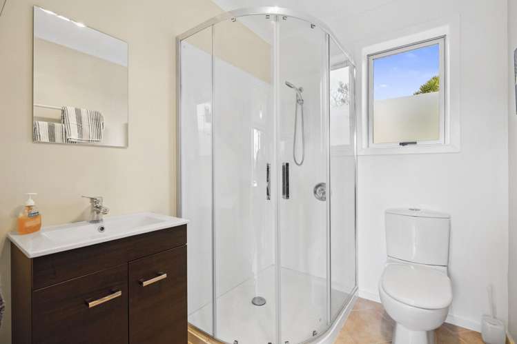 62 Stornoway Street Karitane_9