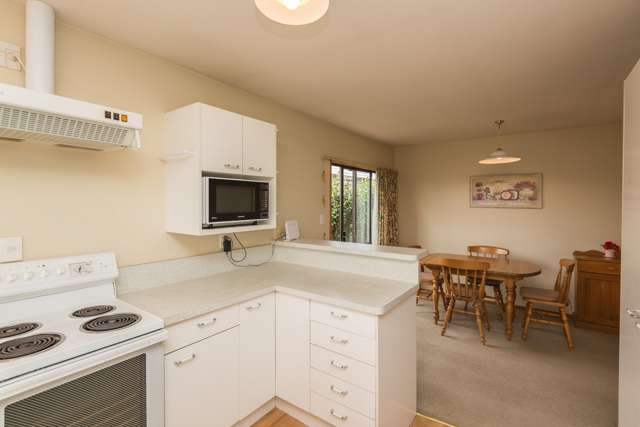 1/8 Daniels Road Redwood_4