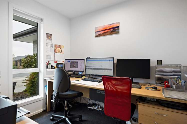 43 Kingfisher Crescent Albert Town_11