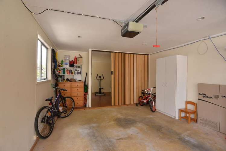 1/98a Captain Scott Road Glen Eden_13