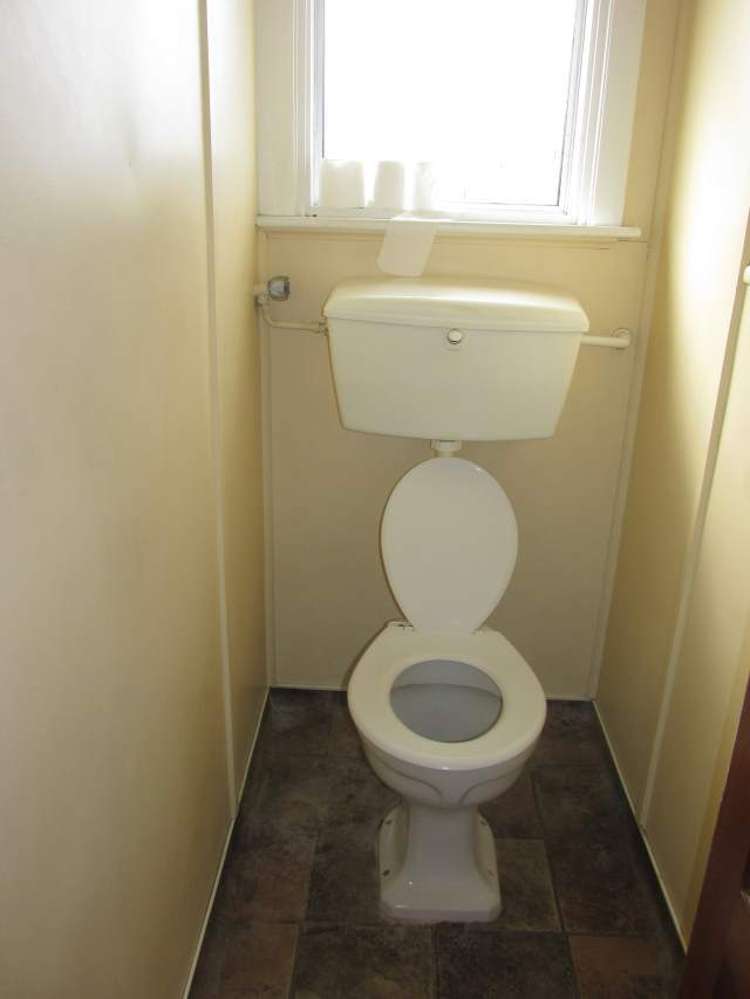 8 Plaskett Street Reefton_10