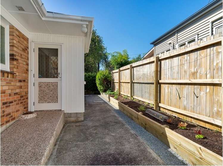 1/22 Brook Street Milford_9