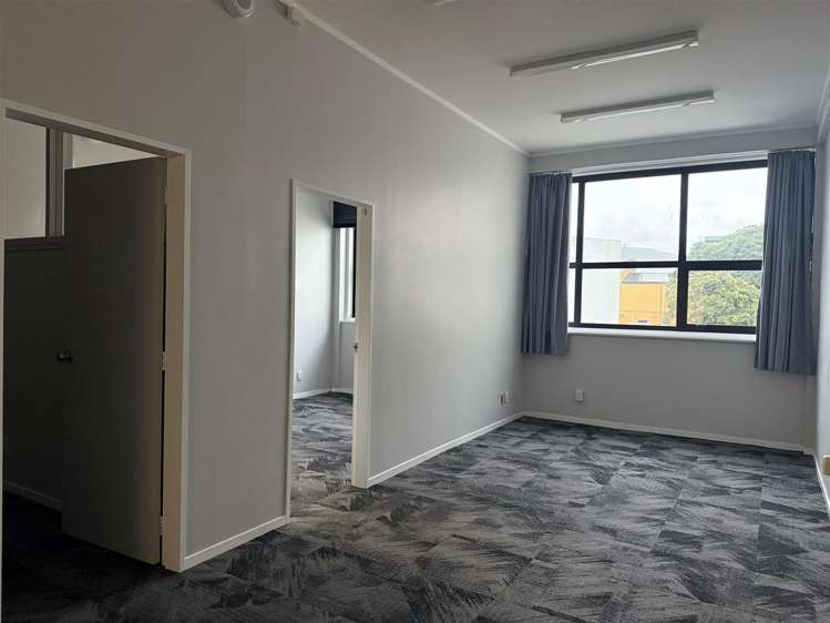 First Floor, 4 Cobham Court Porirua_3