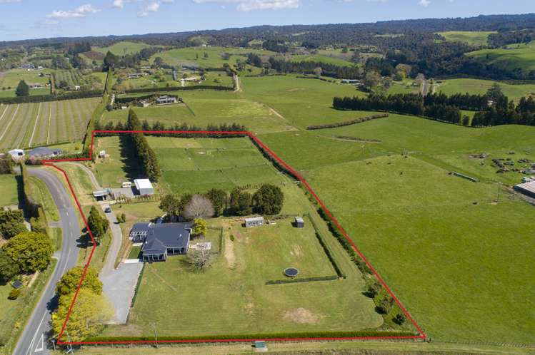 598 Esdaile Road Whakamarama_2