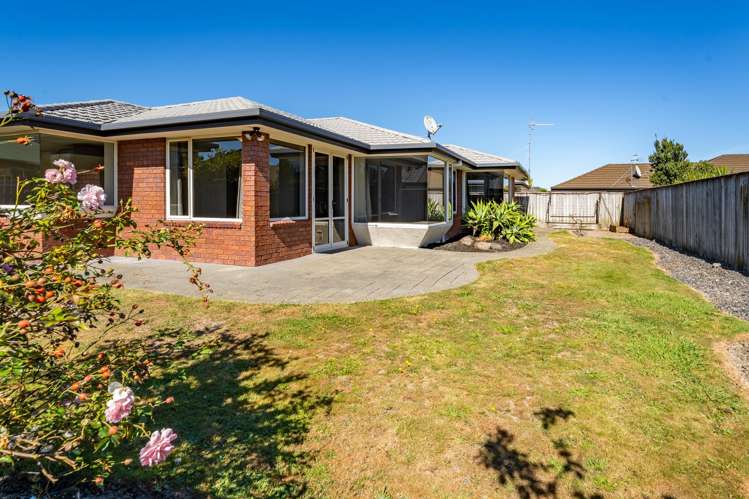 10 Masefield Street Stoke_17