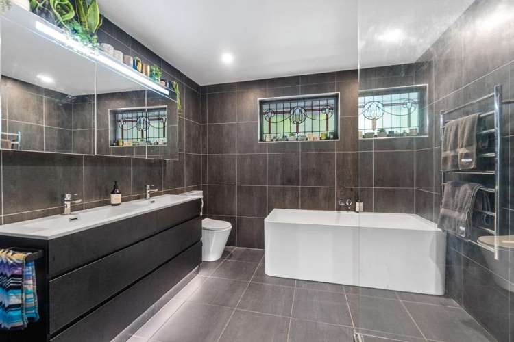 31 Valley Road Titirangi_14