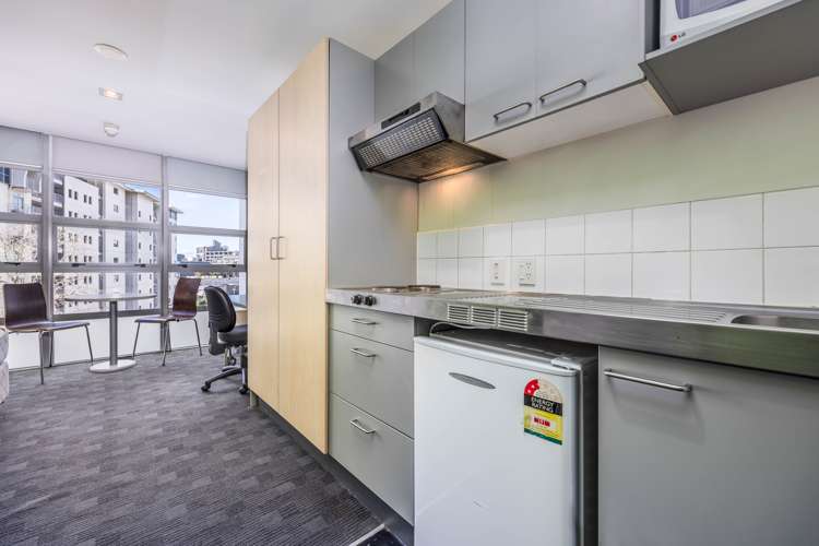 613/133 Beach Road Auckland Central_6