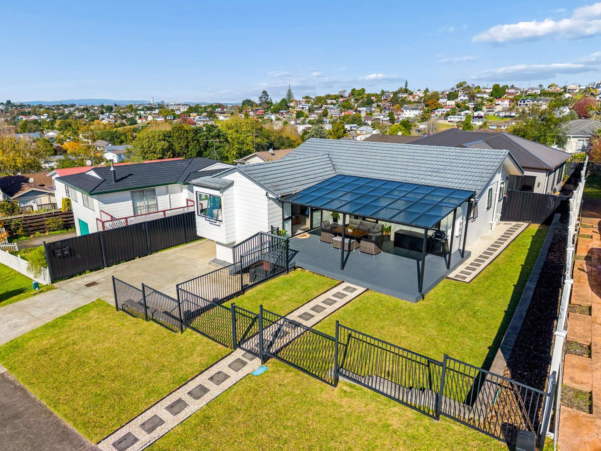 43 Athena Drive Totara Vale_0
