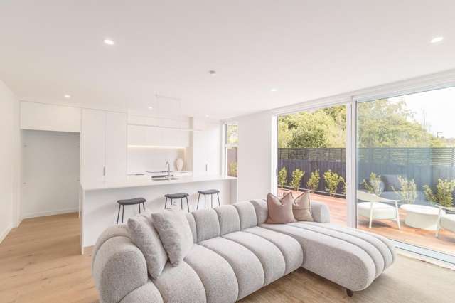 196 Main Road Redcliffs_2