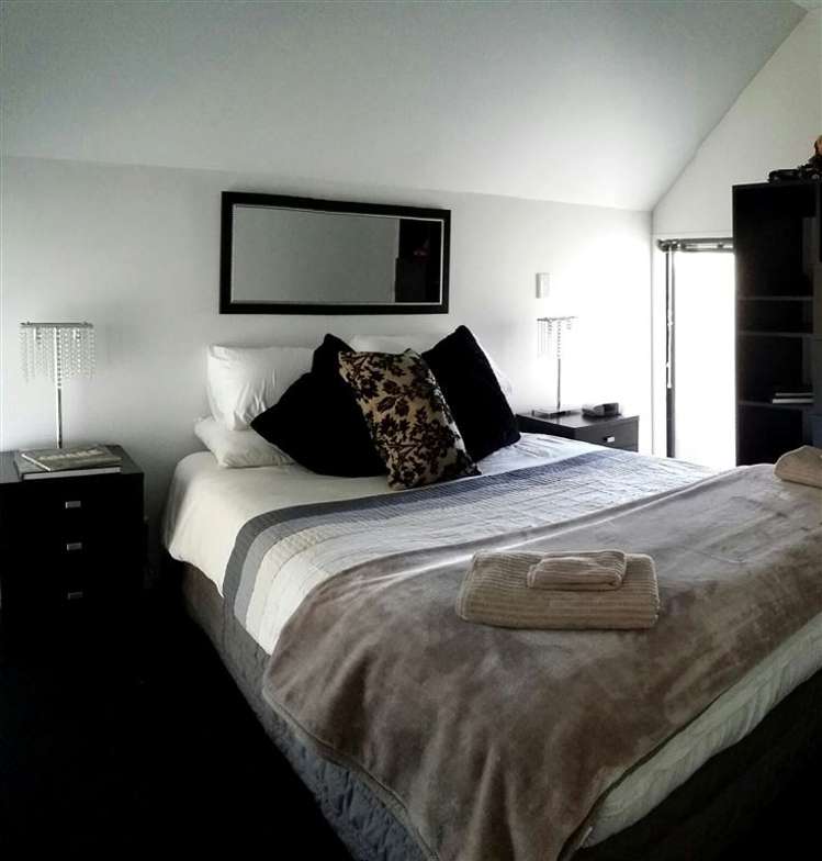 1/235 Lincoln Road Addington_8