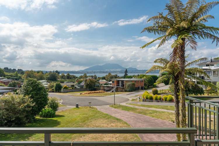 8 Earle Place Acacia Bay_20